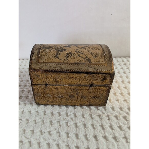 Vintage Italian Florentine Gilt Wood Trinket Jewelry Box – Gold Gilded Cherub - Picture 9 of 9